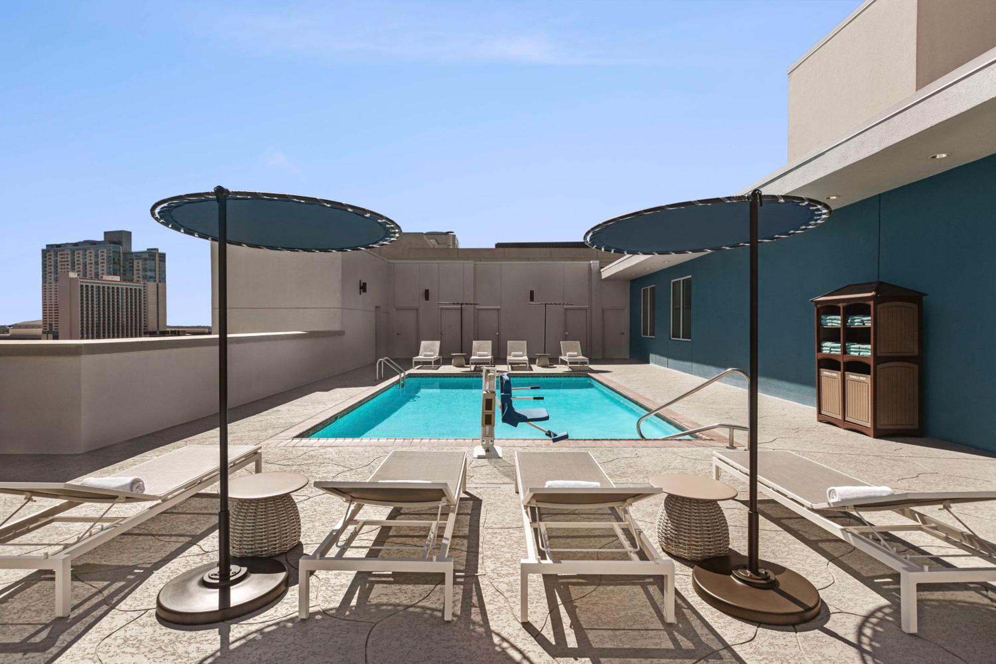 Hilton Garden Inn San Antonio Downtown Riverwalk Bagian luar foto