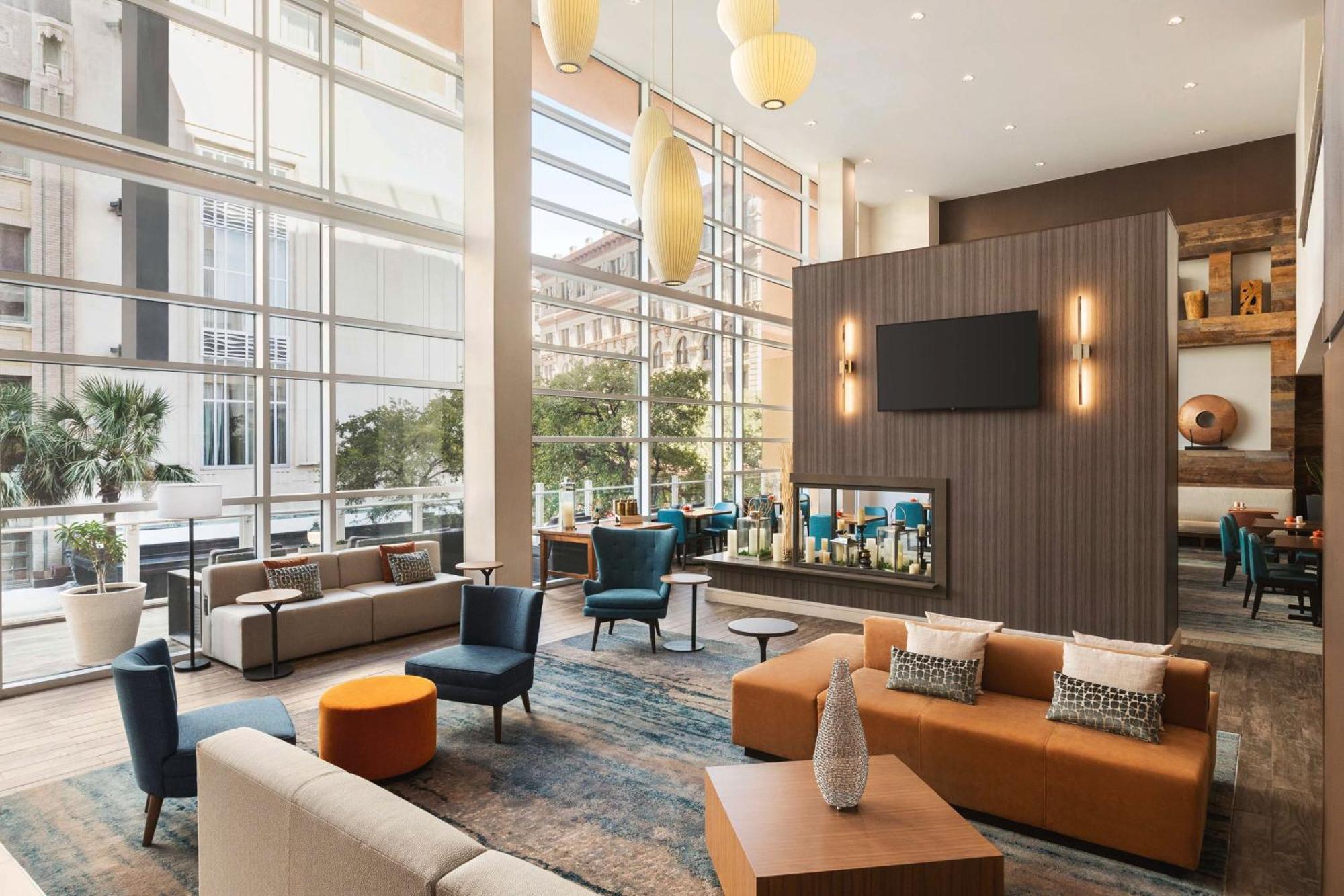 Hilton Garden Inn San Antonio Downtown Riverwalk Bagian luar foto